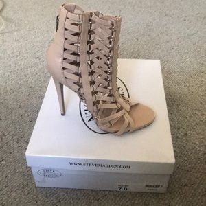 Steve Madden ‘Caged’